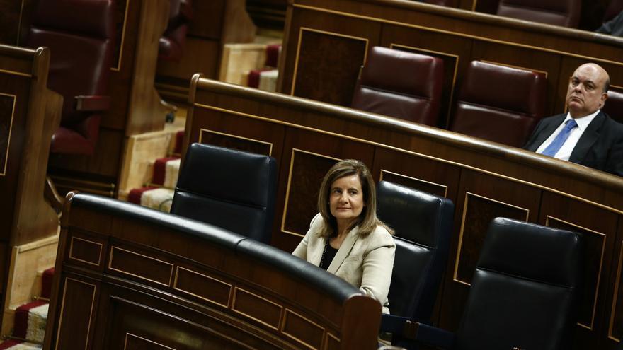 Báñez emplaza a los grupos a negociar la reforma de pensiones pero mantiene el plazo de fin de año