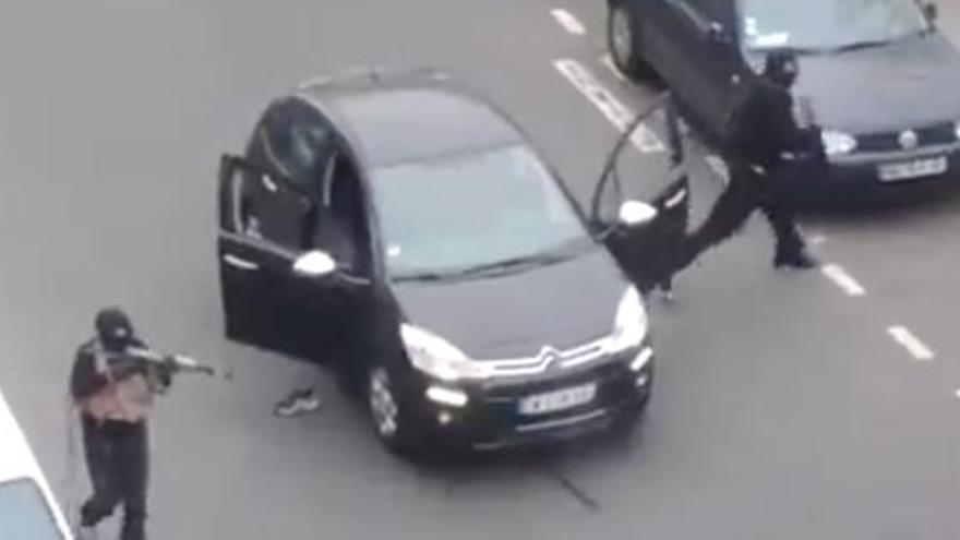 Captura de un vÃdeo del ataque a Charlie Hebdo difundido en Facebook