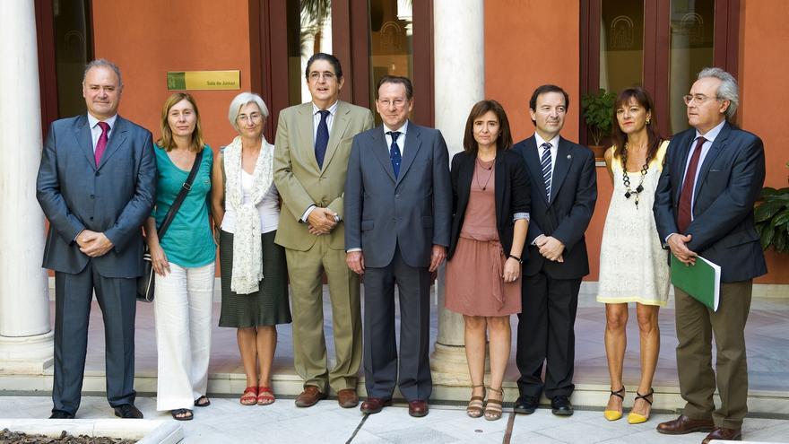 Integrantes de la mesa de trabajo entre la Administración andaluza, el Ministerio Fiscal y representantes de los letrados sevillanos / Consejería de Justicia