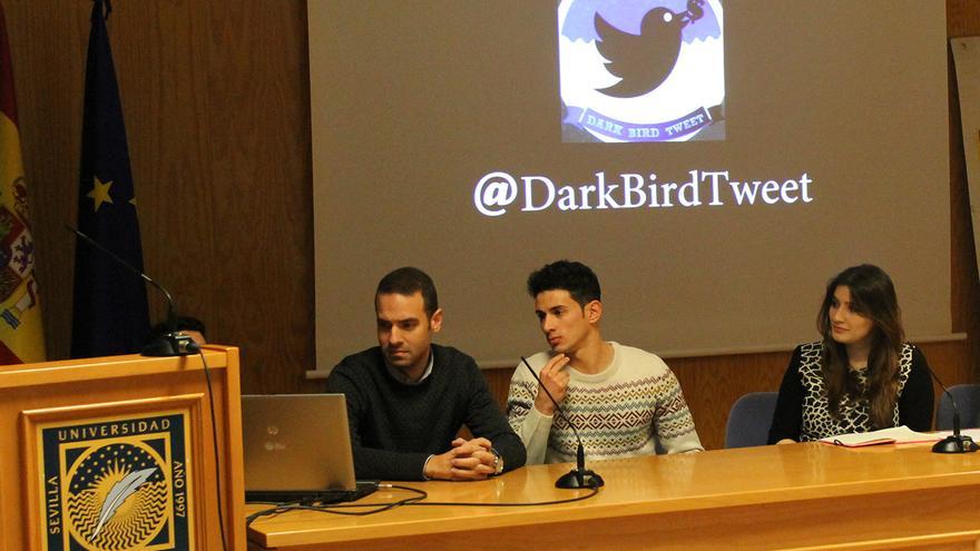 Presentación en la UPO de 'Dark Bird Tweet'.