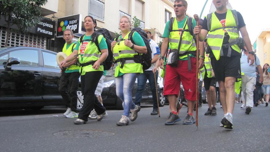 Los integrantes de la marcha a pie hasta Bruselas inician su camino desde Córdoba.