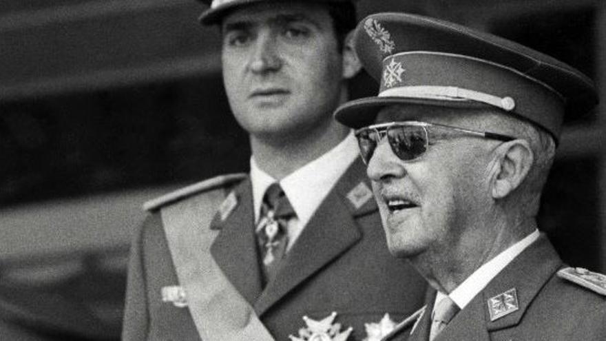 El Rey Juan Carlos con Franco. 