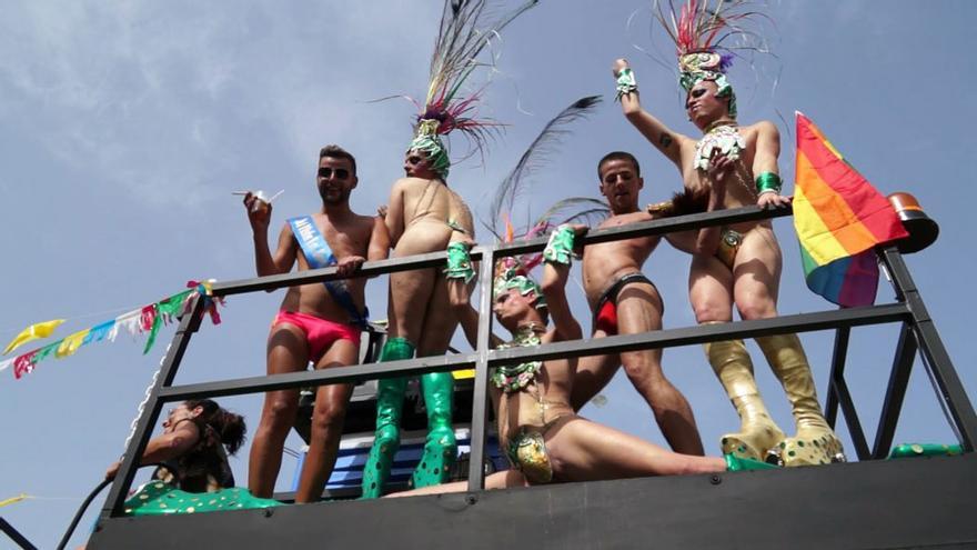 El turismo ha hecho de Maspalomas un punto de encuentro internacional para el turismo homosexual. (Youtube).