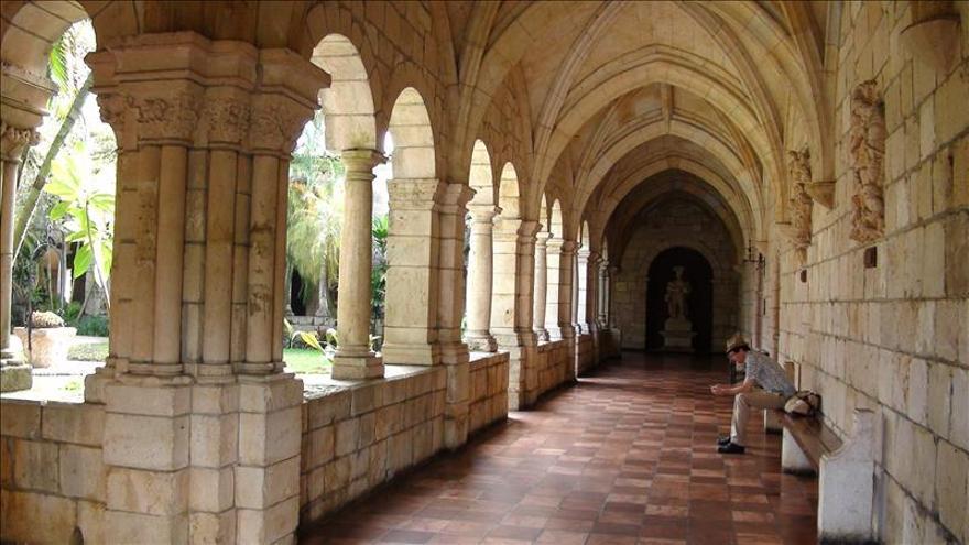 El Monasterio Español de Sacramenia, un vestigio de la Europa medieval en Miami