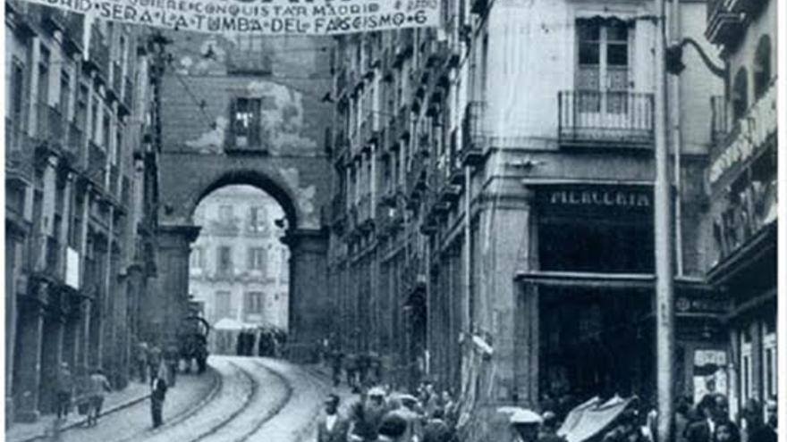 La calle Toledo de Madrid durante la Guerra Civil Foto: Recuerdos de Pandora / Flickr
