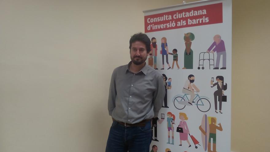 Jordi Peris en la presentación del proceso de consulta a los vecinos sobre las inversiones a desarrollar en los barrios