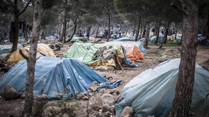 Asentamiento de inmigrantes subsaharianos en la periferia de la ciudad magrebí de Oujda, fronteriza con Argelia //FOTO: Jesús Blasco de Avellaneda