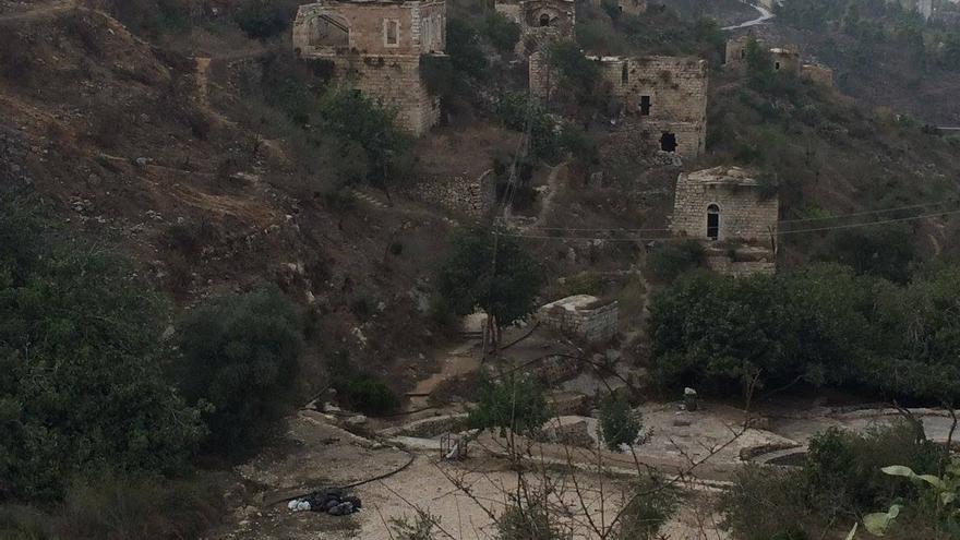  Foto actual de Lifta, pueblo palestino cercano a Jerusalén destruido en la ocupación israelí y que mantiene todavía algunas de las casas en pie. | Foto cedida por De-Colonizer.