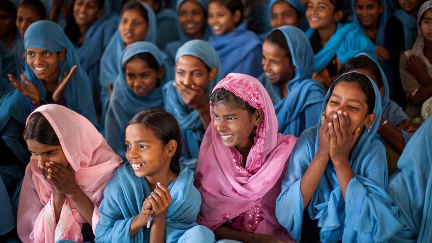 Niñas en una escuela de Bettiah Bihar (India) recibiendo un taller sobre la menstruación / MenstrualHigieneDay