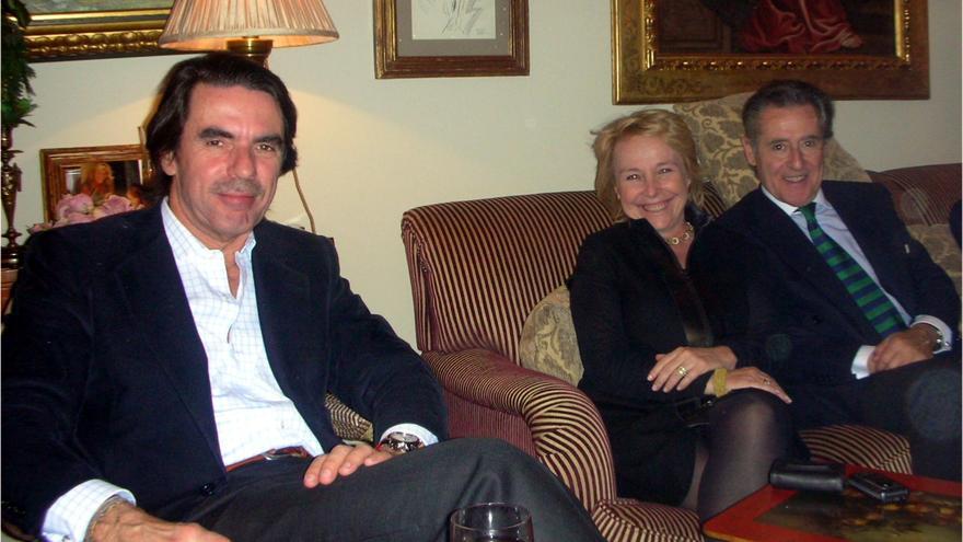 Aznar con Miguel Blesa y Carmen Cafranga