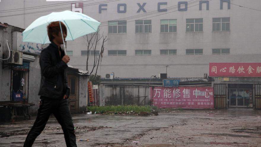 Foxconn reconoce que contrató a 500 menores de edad en una fábrica en China