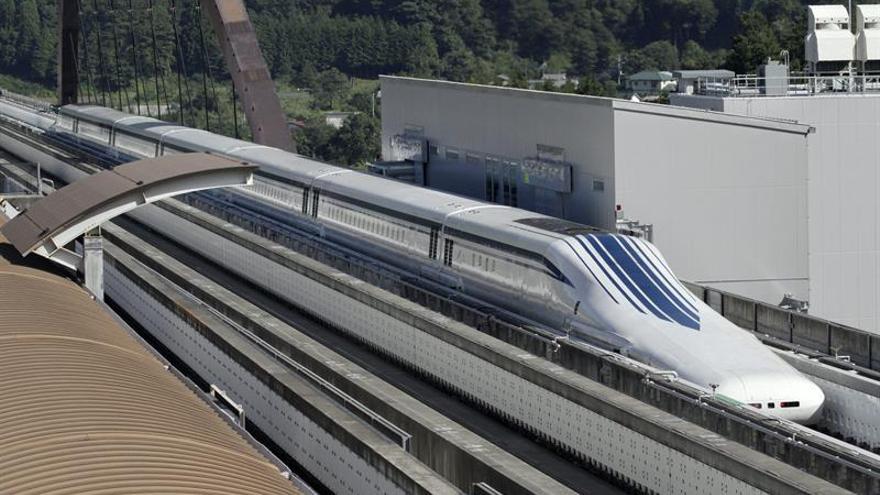 Japón quiere adelantar el tren magnético de alta velocidad Tokio-Osaka a 2037