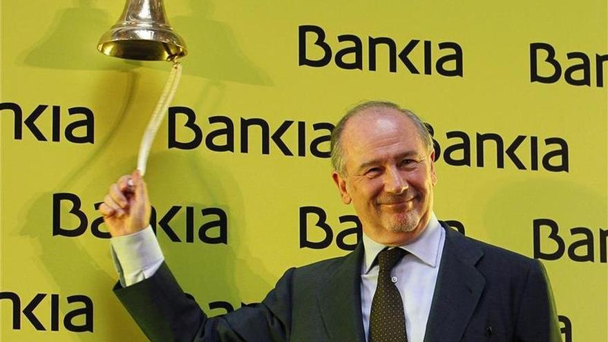 Un informe pedido por Rato defiende las cuentas del debut bursátil de Bankia