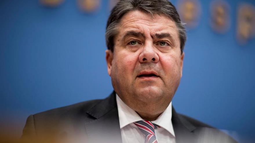 El ministro alemán se reúne con el responsable de Bombardier tras el anuncio de despidos