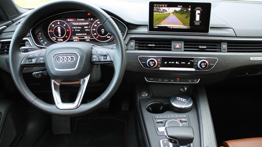 sofisticado-habitaculo-Audi-A4-Allroad_E