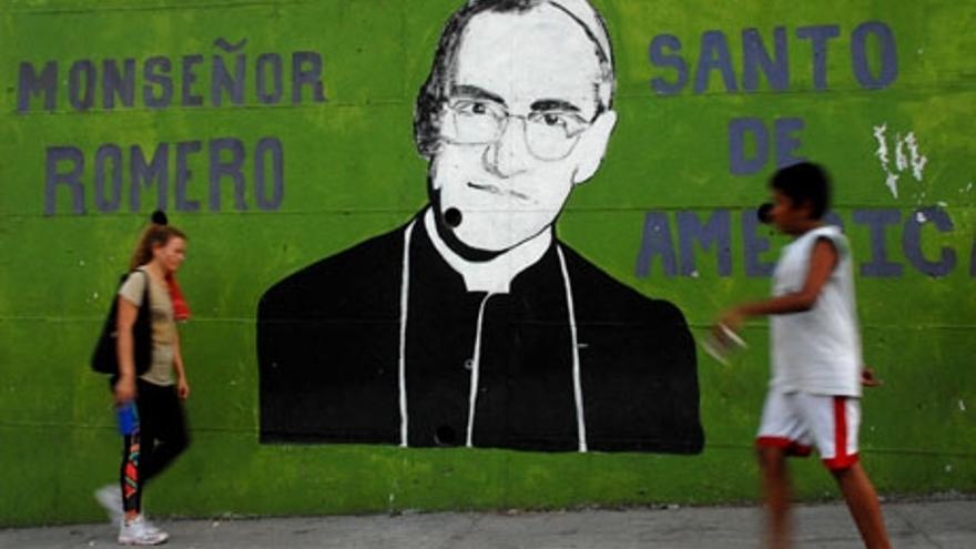 Mural en honor a monseñor Romero