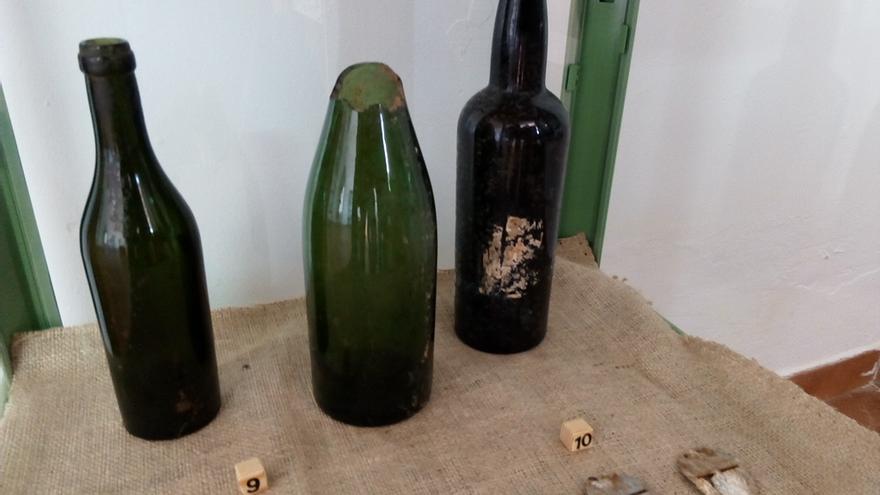 Algunos de los soldados de la brigada mixta eran enterrados con una botella que contenía en su interior el nombre del brigadista muerto en combate / JCD