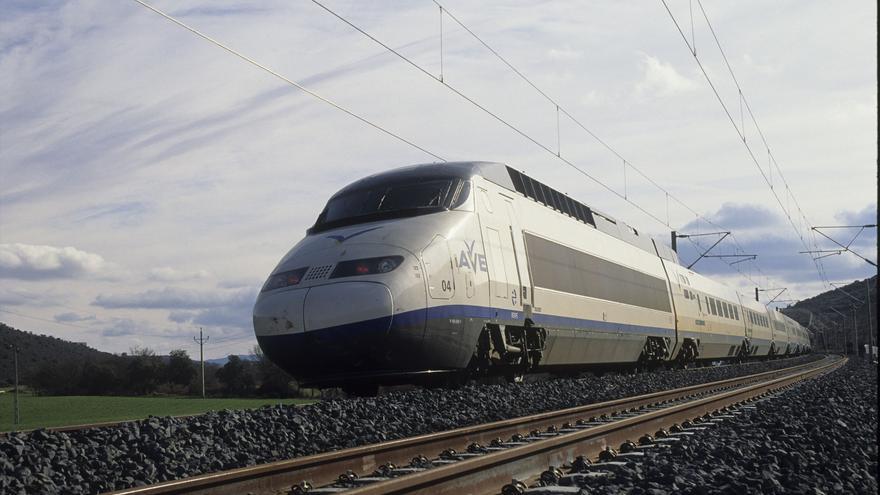 Los trenes Chárter de Renfe permiten, entre otras cosas, personalizar el vehículo con la imagen corporativa de organizador.