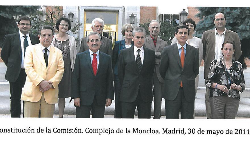 La Comisión de Expertos para el Futuro del Valle de los Caídos, reunida en 2011. | INFORME