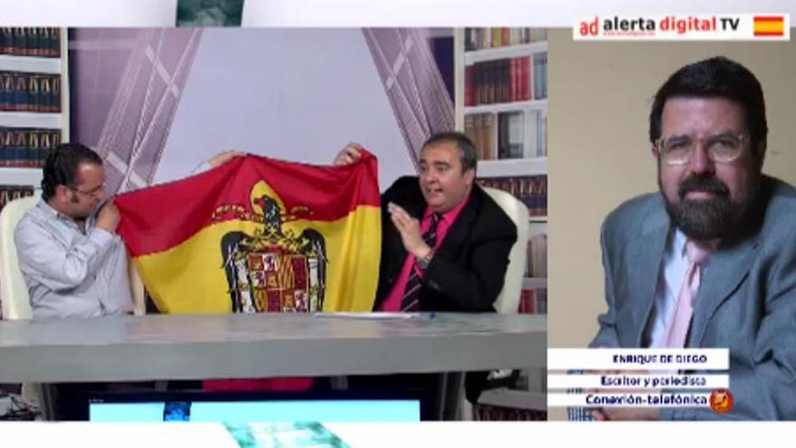 Homenaje a la bandera franquista en el programa 'La Ratonera' de Alerta Digital.