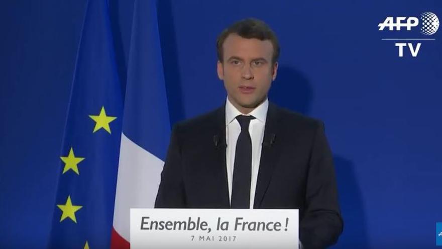 Macron durante su primer discurso como presidente electo