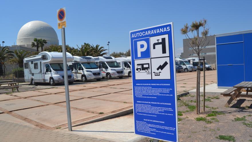 Parking de autocaravanas junto al Planetario de Castellón. 