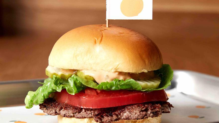 Producir la hamburguesa vegetal genera un 87 % menos de gases de efecto invernadero que una de carne