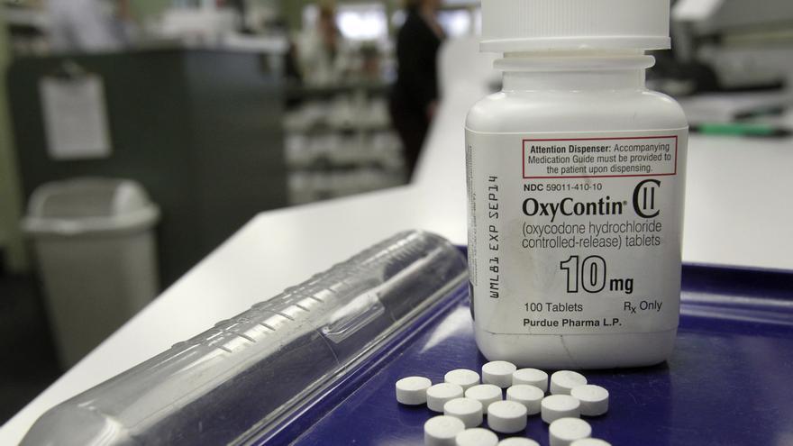  Un frasco de OxyContin en una farmacia estadounidense