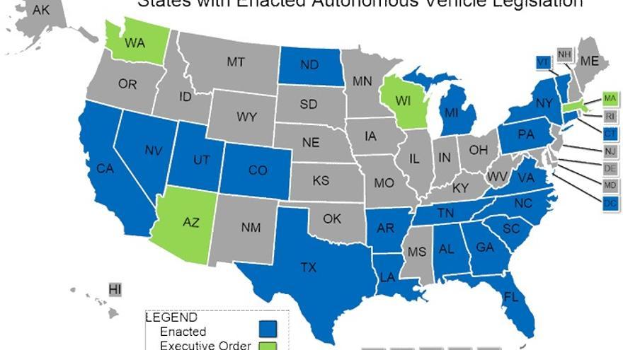 Más de una veintena de estados de Estados Unidos han regulado ya la circulación de vehículos sin conductor