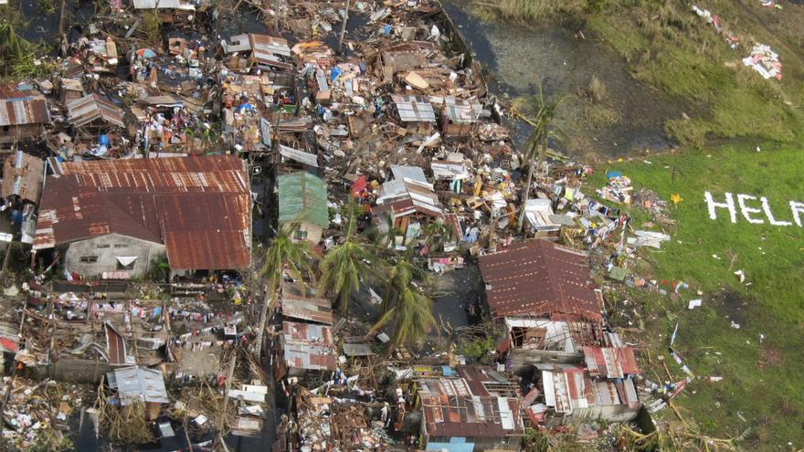 Imagen aérea después de que el tifón Haiyan arrasara Filipinas