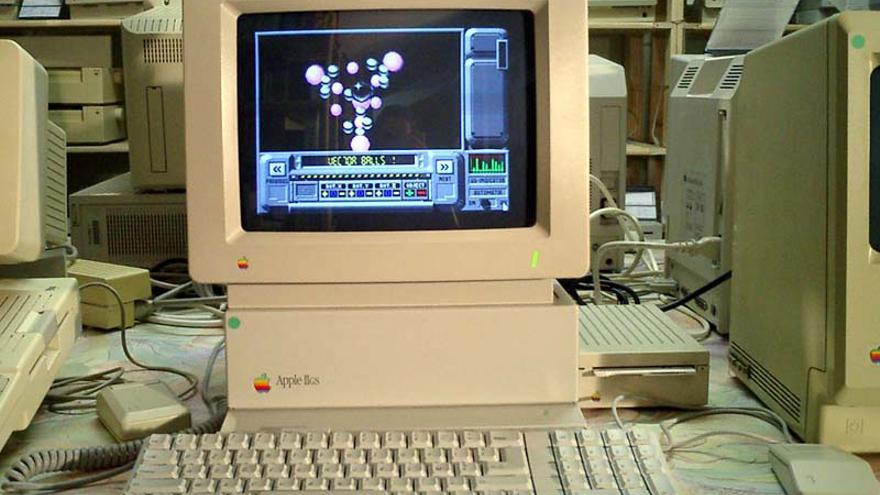 Apple IIGS, uno de los modelos lanzados mientras Jayne estaba en la compañía