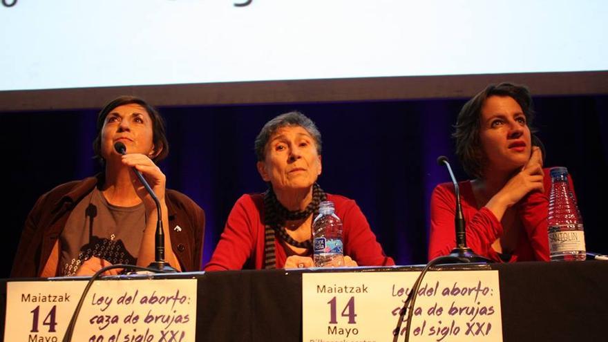 Encuentro con Silvia Federici en Bilbao bajo el título 'Ley del aborto: caza de brujas en el siglo XXI'. / Ecuador Etxea