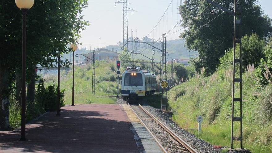 Adif inicia el día 6 la renovación de la vía Orejo-Liérganes y los viajeros serán transbordados por carretera