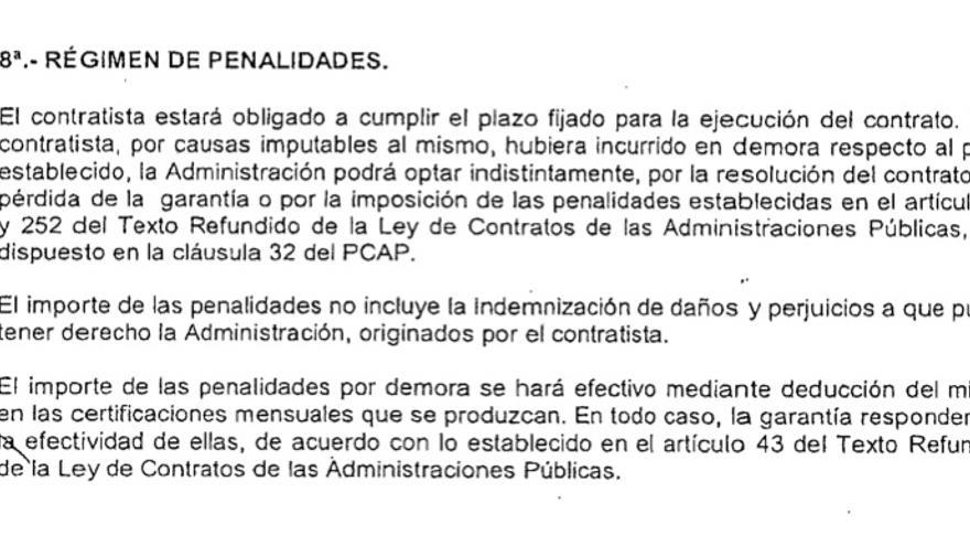 Cláusula del contrato de la Junta de Castilla y León y la adjudicataria de la obra donde se establecían las condiciones en caso de retraso en las obras.