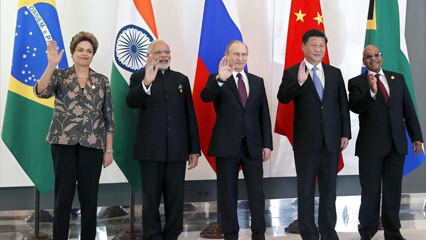 Brasil-Rusia-China-India-Sudafrica_EDIIMA20151115_0098_5.jpg