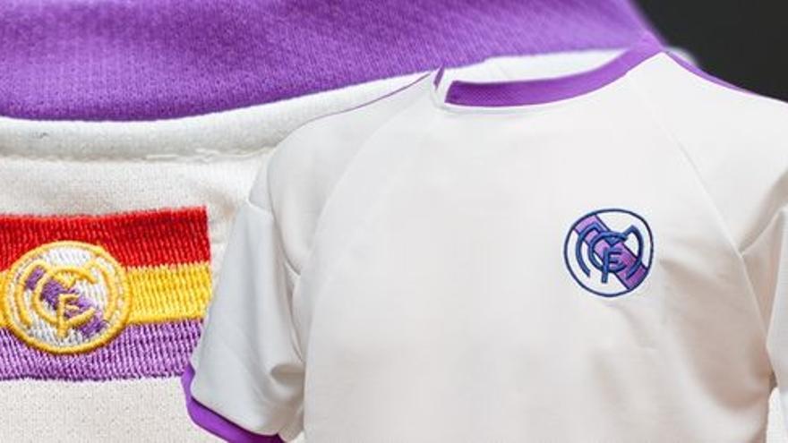 Camiseta del equipo ficticio Madrid Club de Fútbol