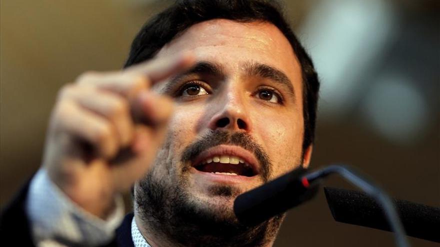 Garzón avisa que el voto útil que piden PP y PSOE es un engaño y consolida la oligarquía