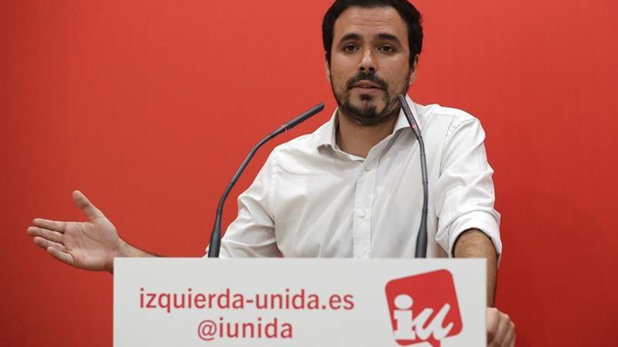 Garzón cree que las elecciones en Cataluña es una medida "para ganar tiempo"