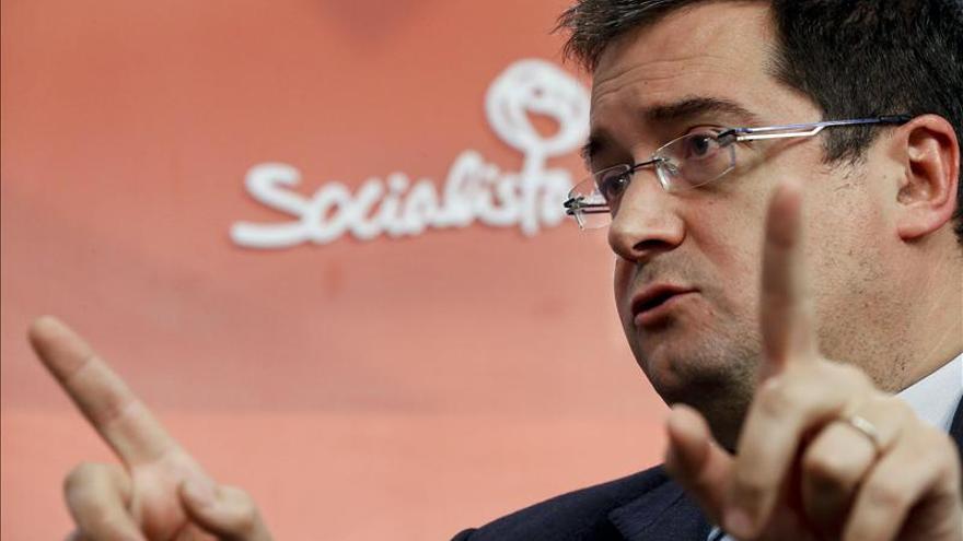 López asegura que el PSOE aspira a ganar las europeas, en las que la participación subirá