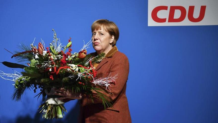 Merkel afirma que no todos los refugiados se quedarán y garantiza evaluación