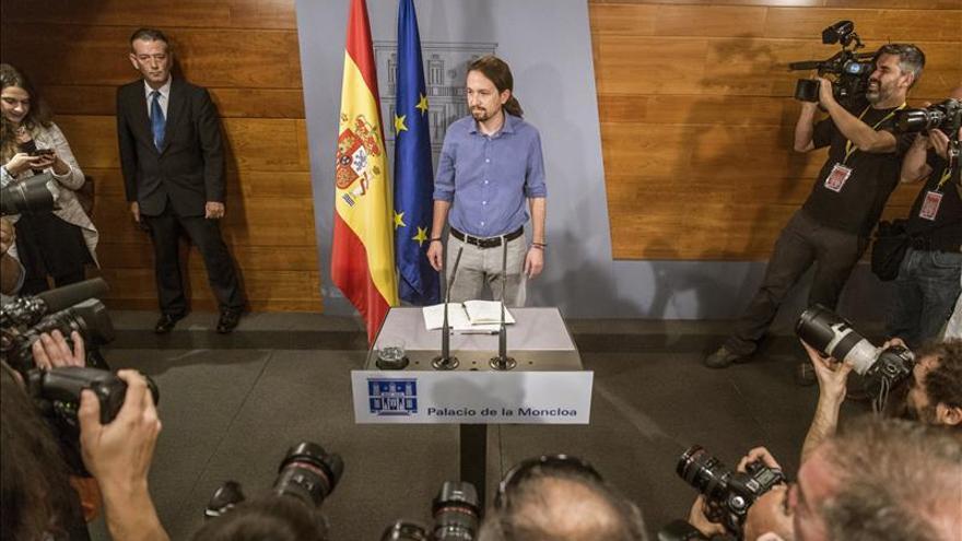 Pablo-Iglesias-Rajoy-bunkerizado-antisecesion_EDIIMA20151030_0742_18.jpg