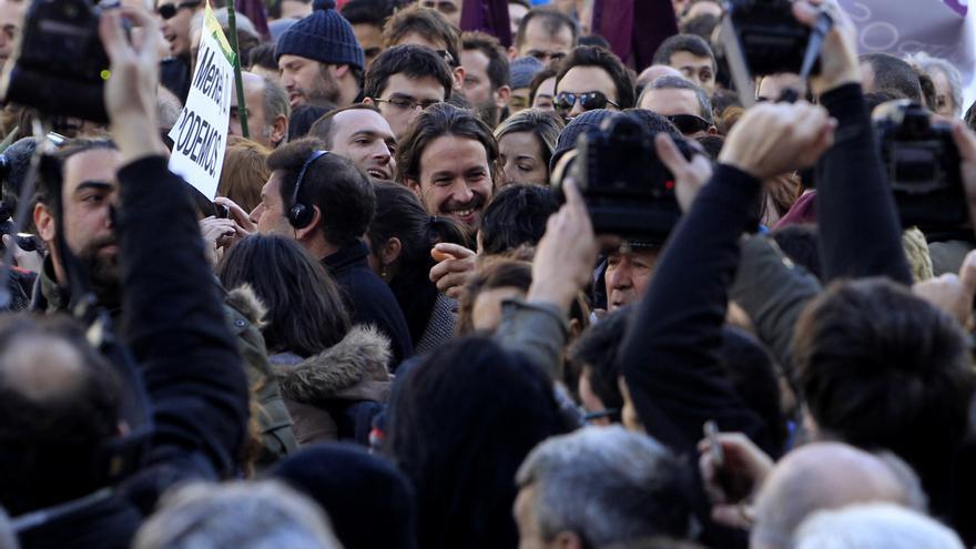 Pablo Iglesias entre la multitud del 31-E \ Marta Jara