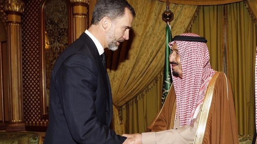 Podemos, desconcertado por el viaje del Rey a Arabia Saudí, pide al Gobierno que informe en el Parlamento