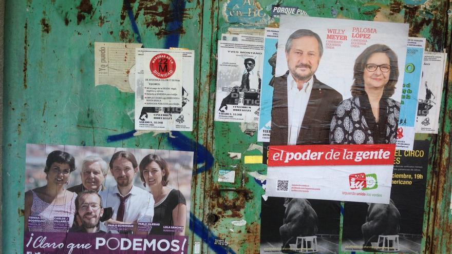 Carteles electorales de IU y Podemos