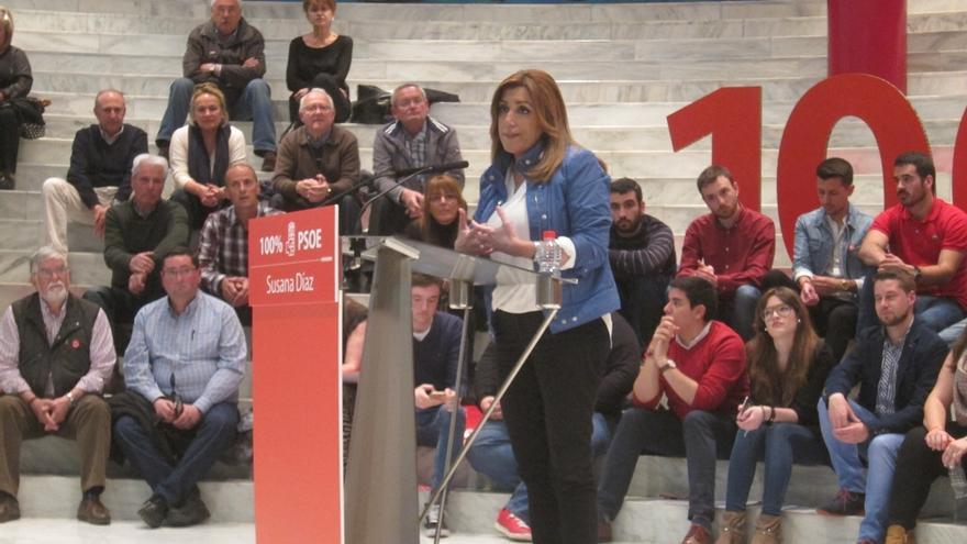 Susana Díaz recalca que el voto socialista no servirá "para entregar el PSOE a nadie" ni para "imitar a nadie"