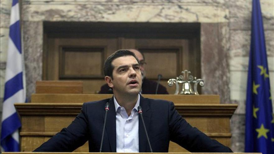 Syriza lidera los sondeos con casi 24 puntos de ventaja al mes de asumir el Gobierno