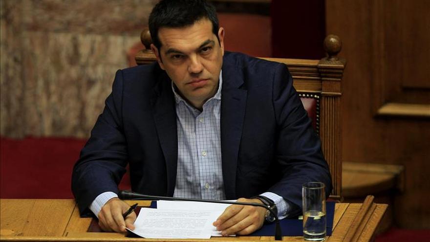 Tsipras atribuye los problema en la acogida de refugiados a la carencia de fondos
