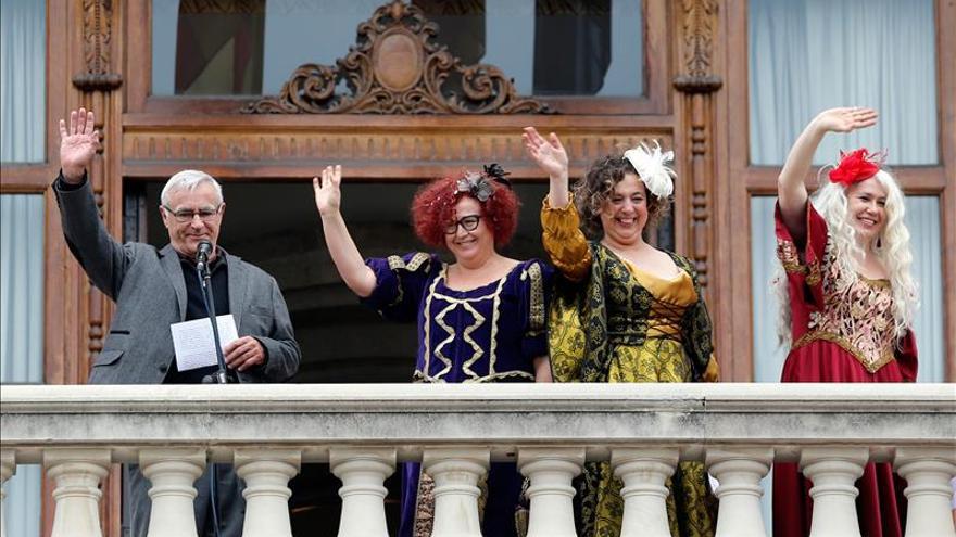 Valencia recibe a las tres 'reinas magas' Libertad, Igualdad y Fraternidad