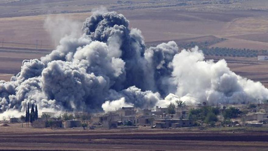 Seis bombarderos estratégicos rusos atacaron posiciones del EI en Siria