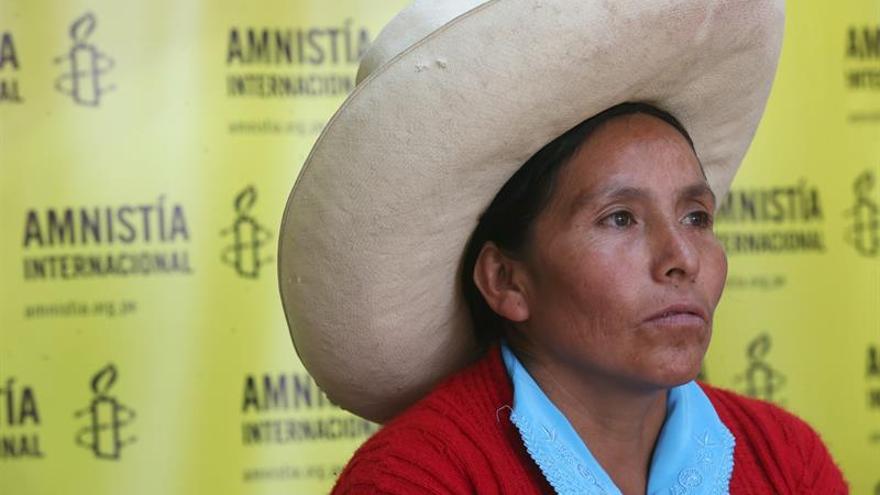 Una campesina demanda a Perú por desprotección en su conflicto con una minera